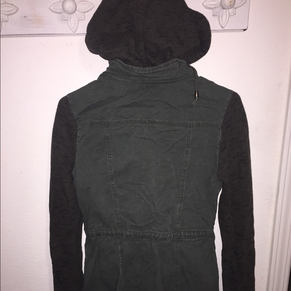 Jacket - Picture 2 of 3